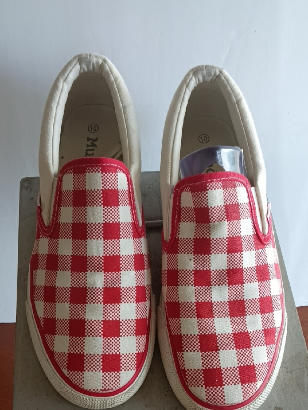 Ladies Mudd Brand Red And White Checkered Sneaker Sz 10